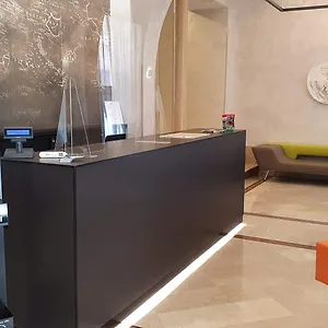 *** Hotel Varese Italia